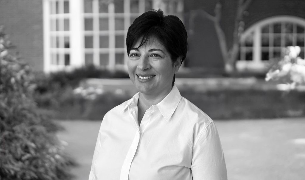 Adri Führi EFT Corporation